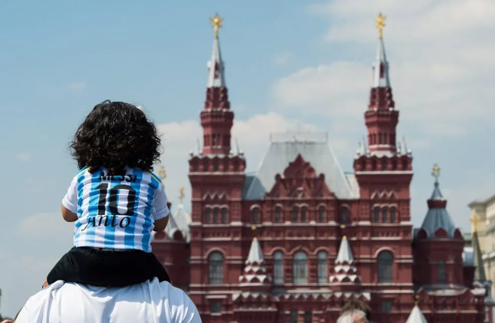 Los hinchas argentinos y su ilusión, en Rusia