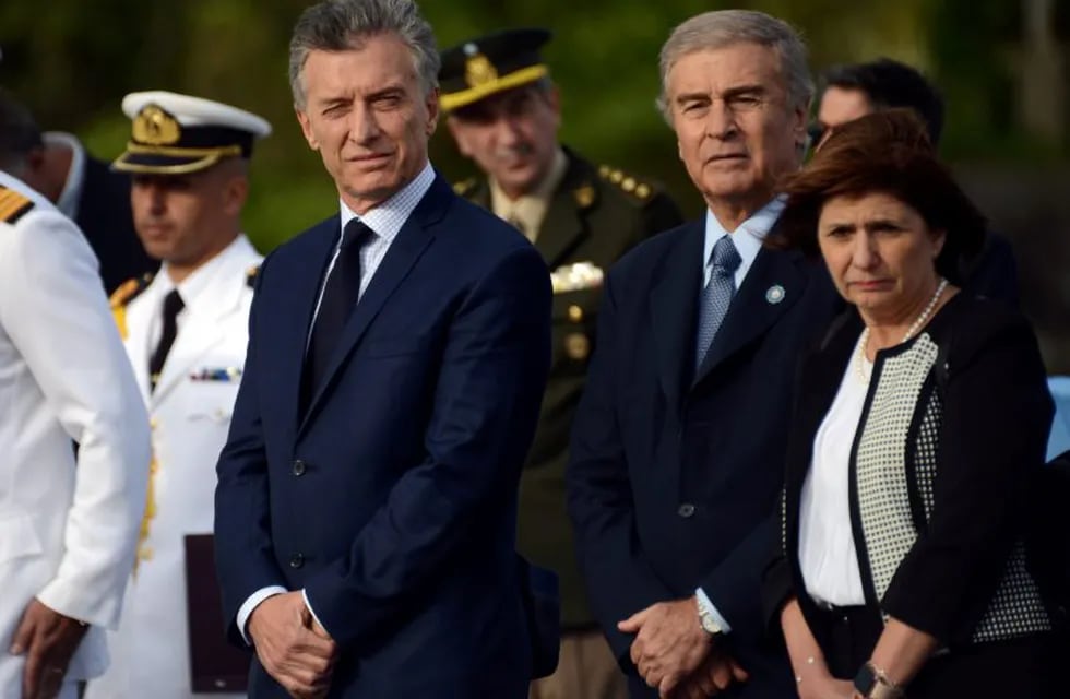 Mauricio Macri y Oscar Aguad (REUTERS/Marina Devo)