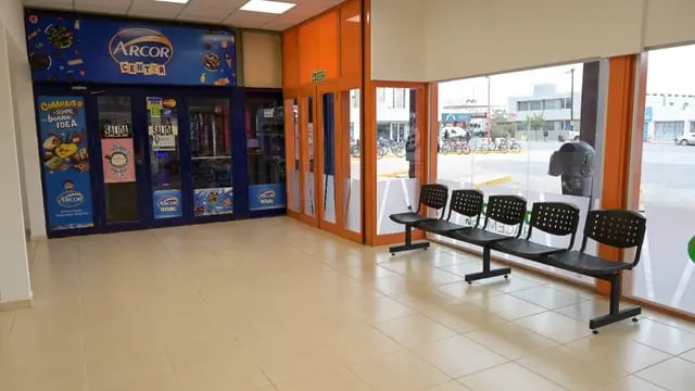 Terminal de Ómnibus de Arroyito Roberto «Pecho» Lencinas.