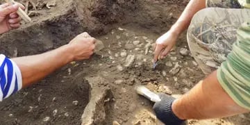 Un taller invita a los niños a ser arqueólogos por un día