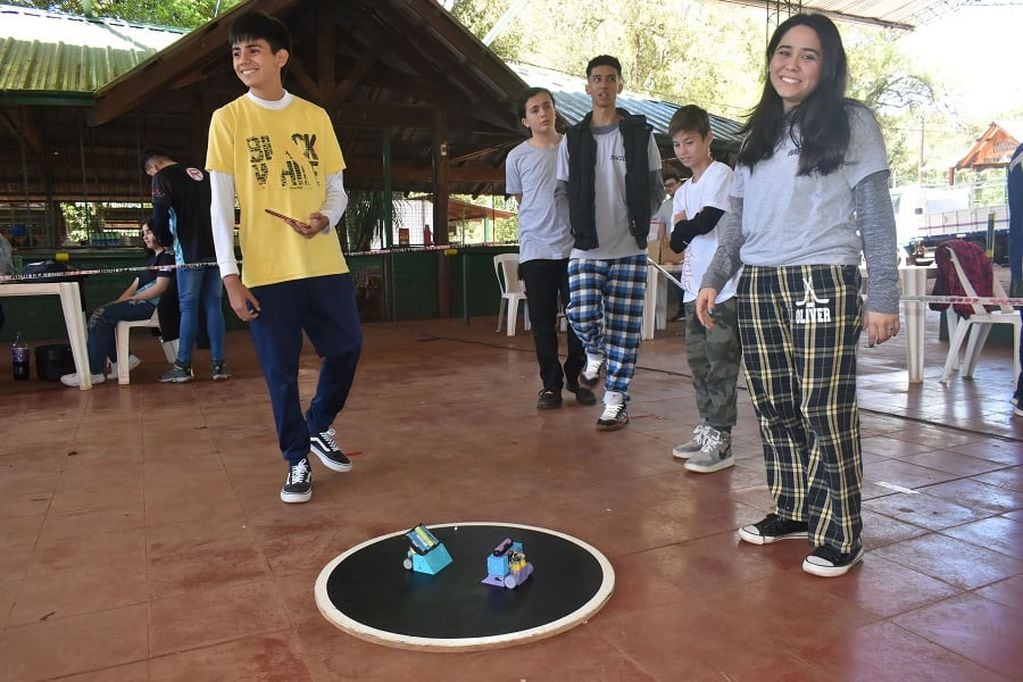Los jóvenes brillaron en la octava fecha de la Copa Robótica Misiones en Comandante Andresito
