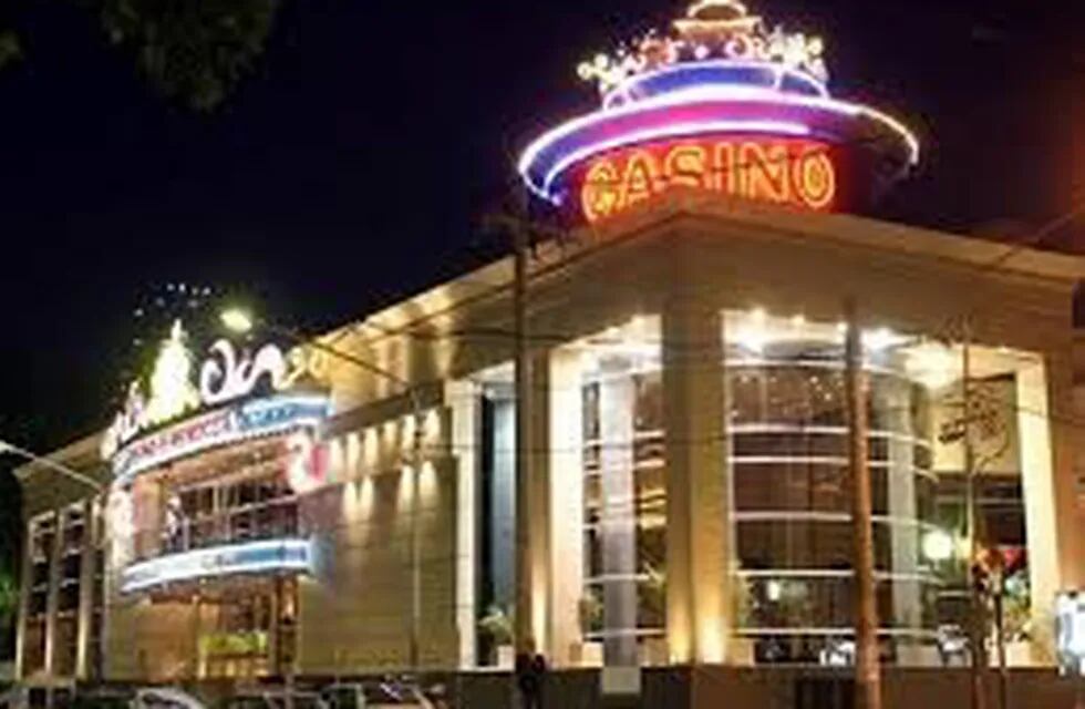 El Instituto Provincial de Juegos y Casinos presentó una nueva tarjeta de beneficios para los jugadores frecuentes; su nombre es Casino Plus.