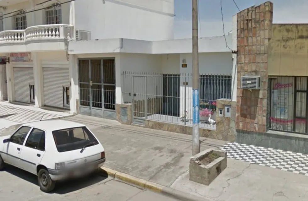 El hecho ocurrió en calle Mosconi al 1400, en Villa Gobernador Gálvez. (Street View)