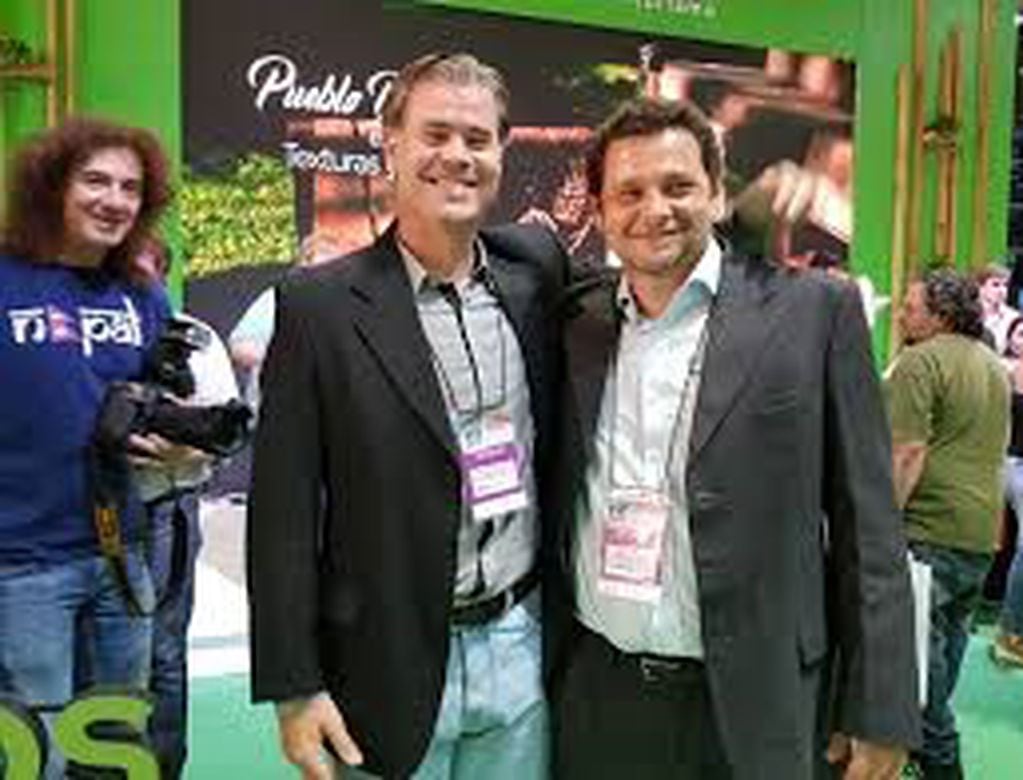 Gastón Irazusta - Secretario de Turismo Entre Ríos junto Martín Piaggio intendente de Gualeguaychú
Crédito: web