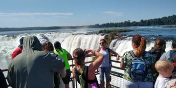 Visitaron las cataratas del Iguazú solo 4.000 turistas en junio