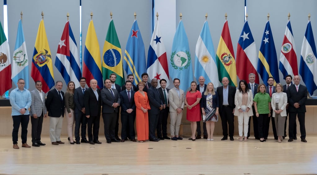 Especialistas y parlamentarios latinoamericanos participaron de las deliberaciones analizando acciones para prevenir delitos en el ciberespacio, los cuales en pandemia aumentaron un 600%, ocasionando cuantiosas pérdidas.
