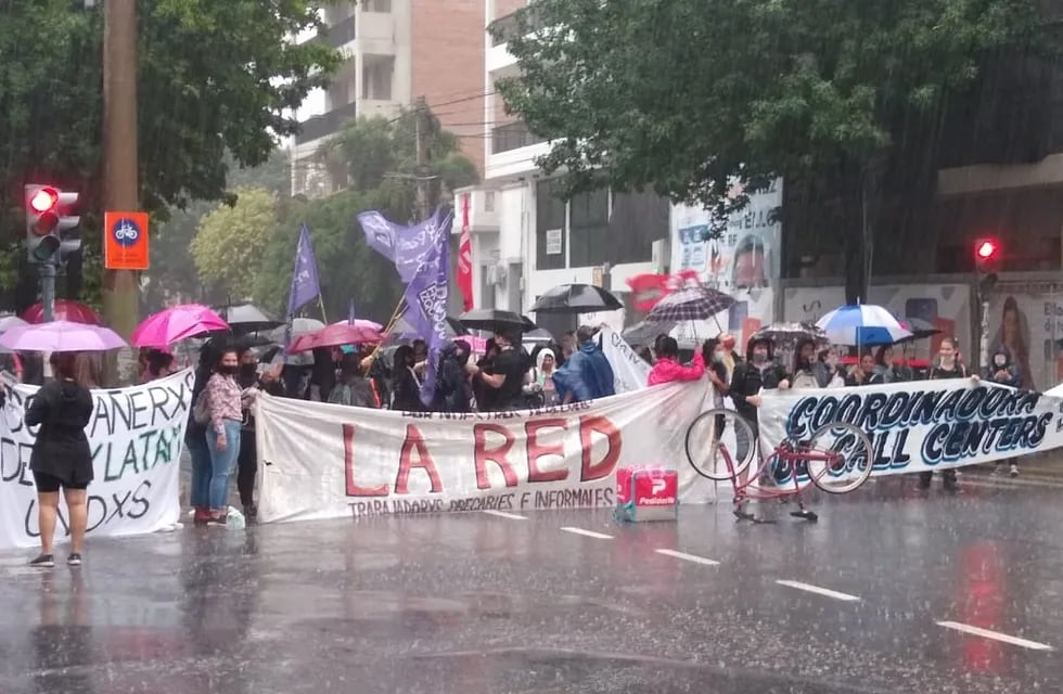 Este miércoles se llevó a cabo una protesta luego de una audiencia en Ovidio Lagos y San Lorenzo. (@celinatidoni)