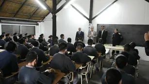 Encuentro del Ministro de Seguridad Claudio Brilloni con los estudiantes de la Escuela de Policía