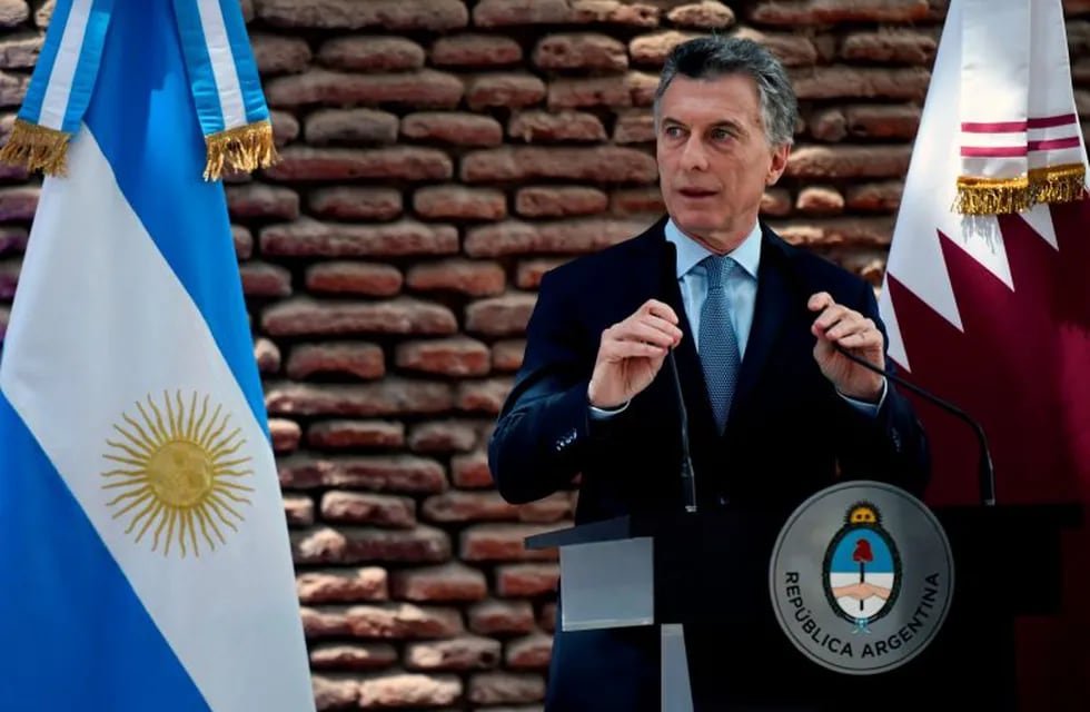 Argentina's President Mauricio Macri speaks during the official lunch with Qatar's Emir Sheikh Tamim bin Hamad Al-Thani (not depicted) ,at the Bicentennial museum at the Casa Rosada presidential palace in Buenas Aires, on October 05, 2018. - Emir Sheikh Tamim bin Hamad Al-Thani is touring Ecuador, Peru, Argentina and Paraguay to \