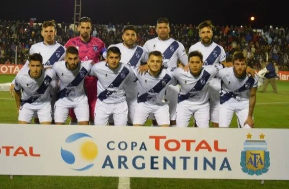 Brown de Puerto Madryn le solicitó a AFA jugar en el Malvinas ante Boca Juniors.