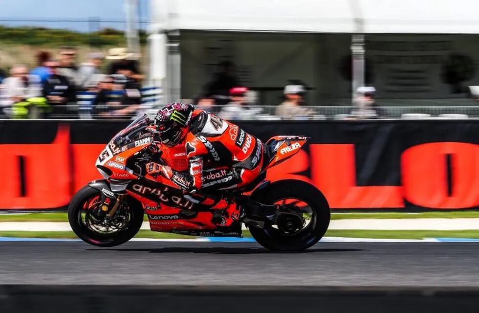Scott Redding, con Ducati, fue el más rápido de las prácticas libres este viernes, en la primera jornada de actividad del Gran Premio de Australia de Superbike, WSBK, 2020.