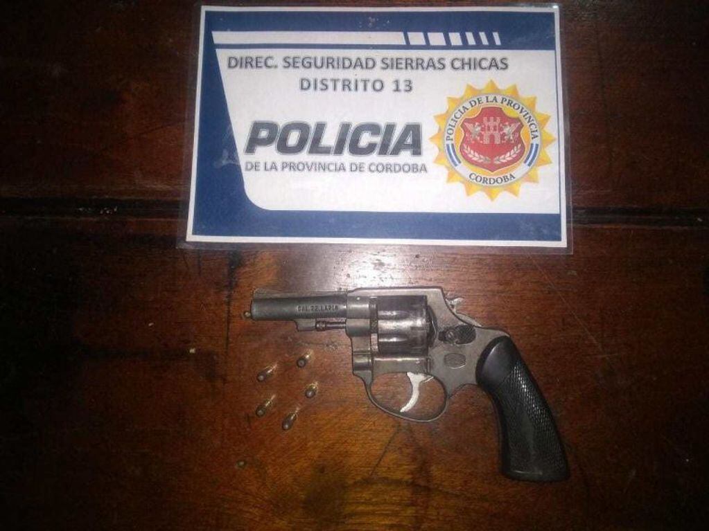 Revolver secuestrado (Foto: Diario Sierras)