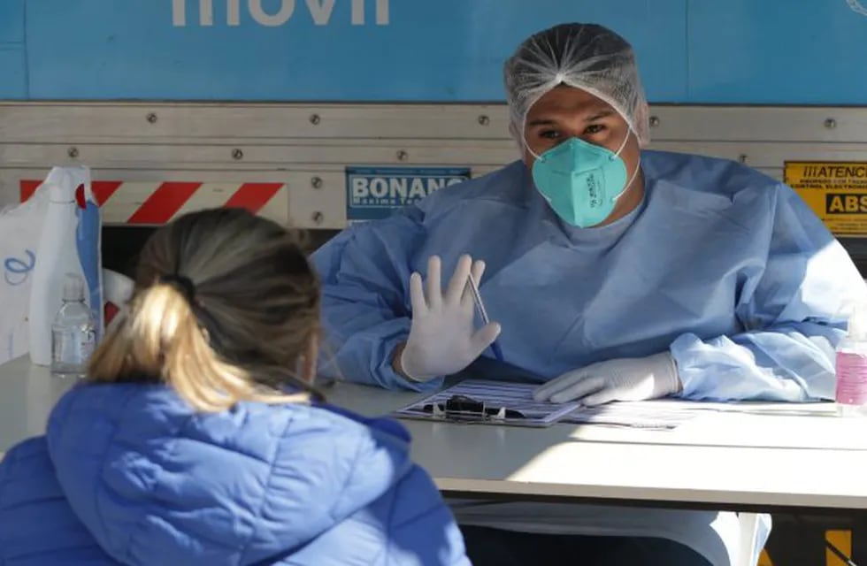 El Ministerio de Salud implementó un operativo especial en Carlos Pellegrini. (@gobsantafe)