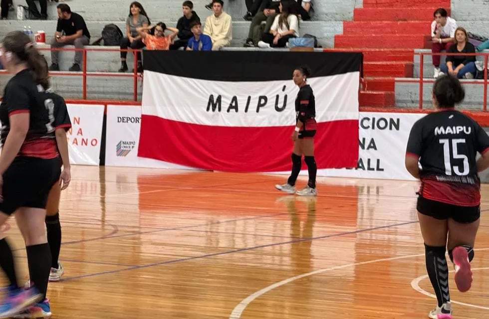 Maipú despidió el Torneo Nacional de Handball en el Ribosqui.