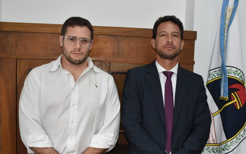 El ayudante fiscal Iván Monaldi Pancich (izquierda) y el fiscal Diego Cussel, miembros del Ministerio Público Fiscal de Jujuy.