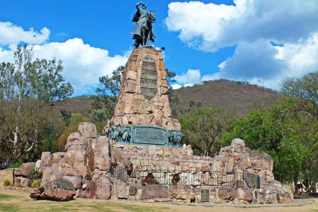 Monumento a Martín MIguel de Güemes (Web)
