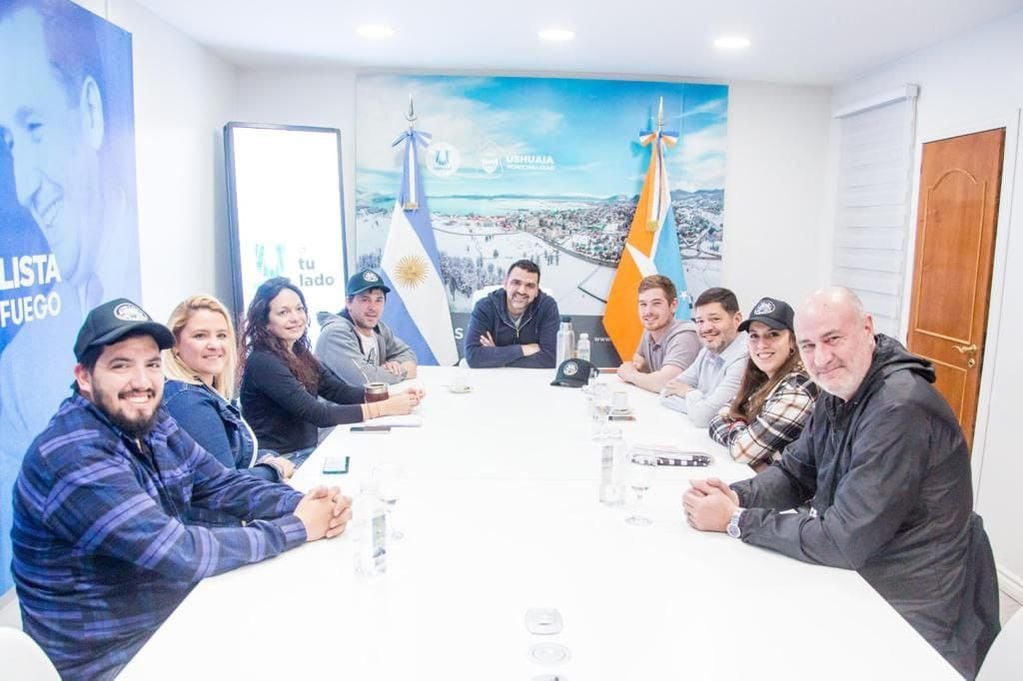 El intendente Vuoto se reunió con la Asociación Motociclista Ushuaia
