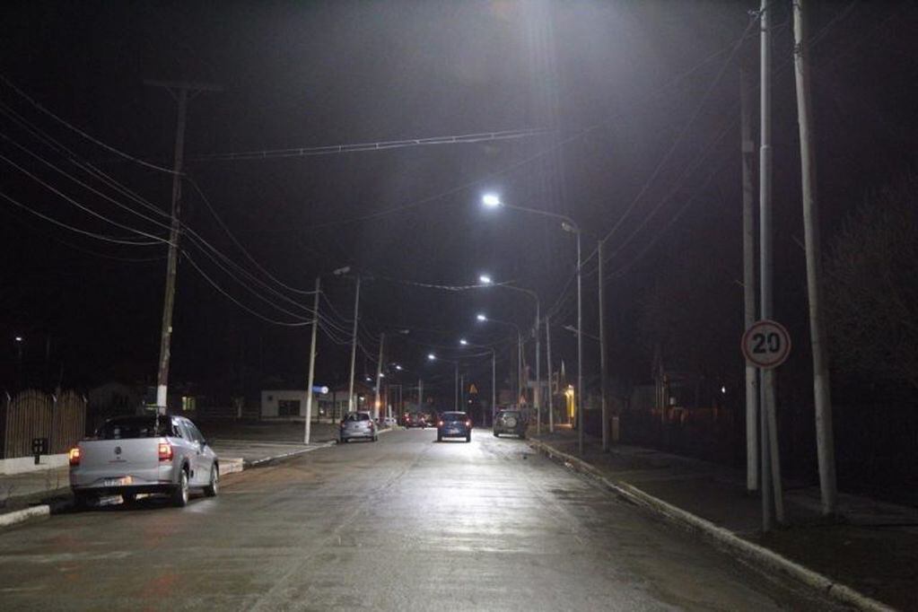 Se encendió el tendido de luces LED en el centro de Tolhuin