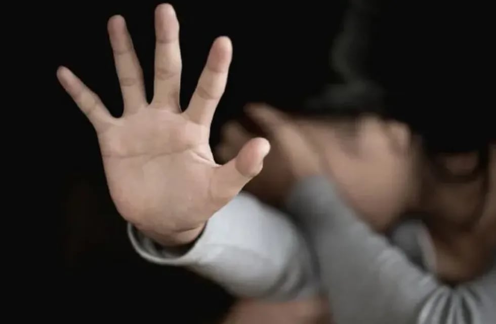 La niña correntina de 14 años sufre abuso sexual desde los 6 años por parte de la pareja de su madre. (Imagen ilustrativa).