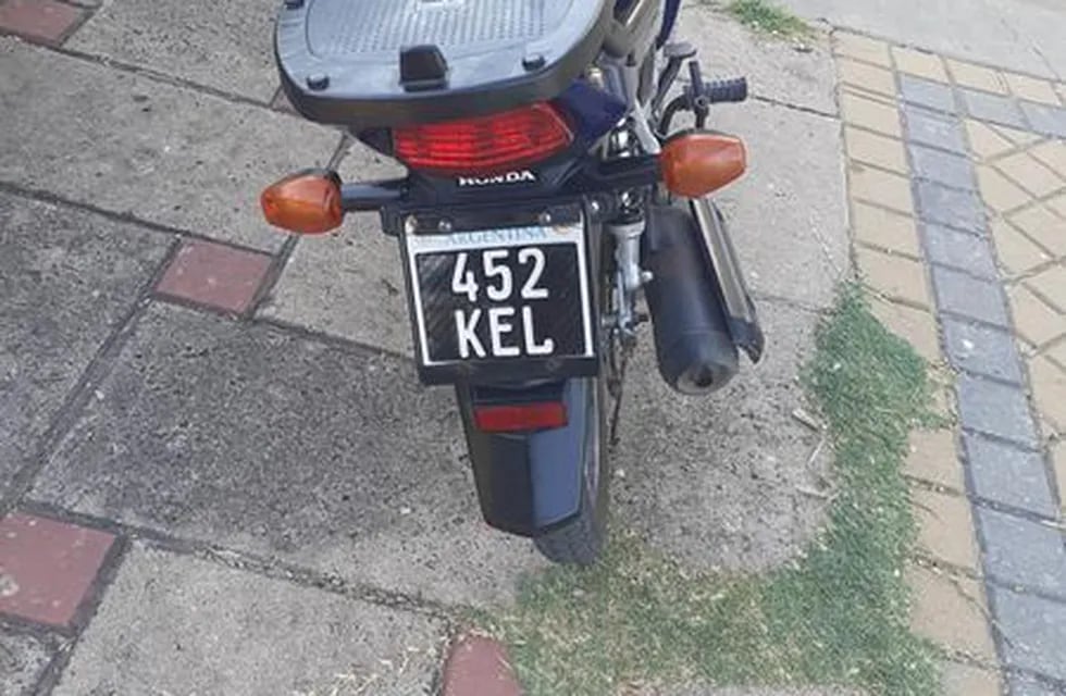 Buscan moto robada en Soldini