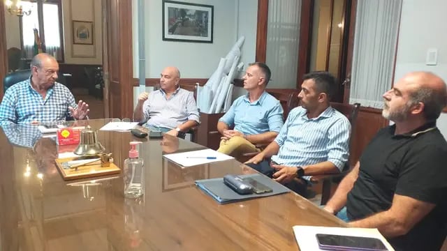 Tres Arroyos: referentes de las distintas secretarías municipales se reunieron con el intendente Carlos Sánchez