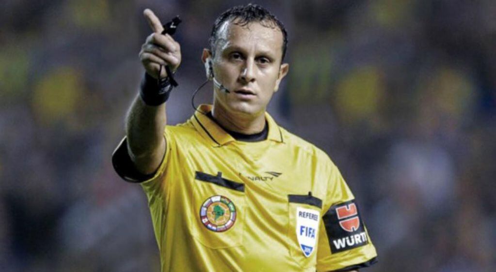 Darío Herrera será el árbitro del partido entre Rosario Central y Racing Club.