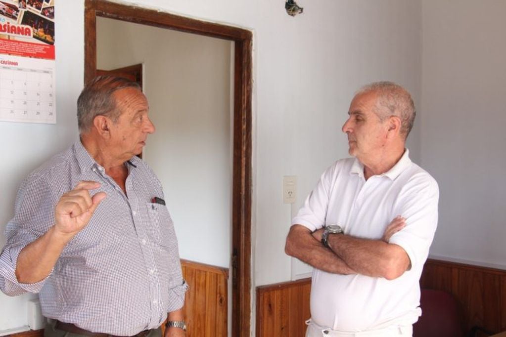 Carlos Sánchez visitó la Cabina Sanitaria