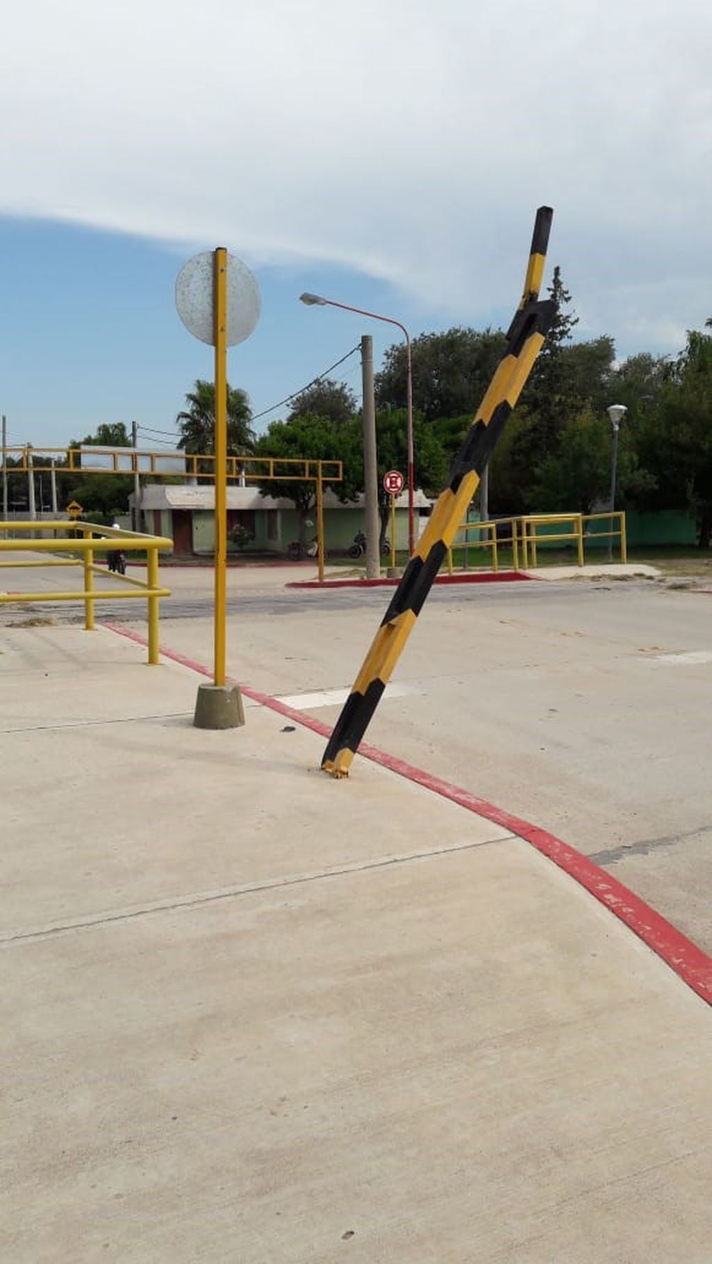 Nivelador arrancado en Pacifico Giusti