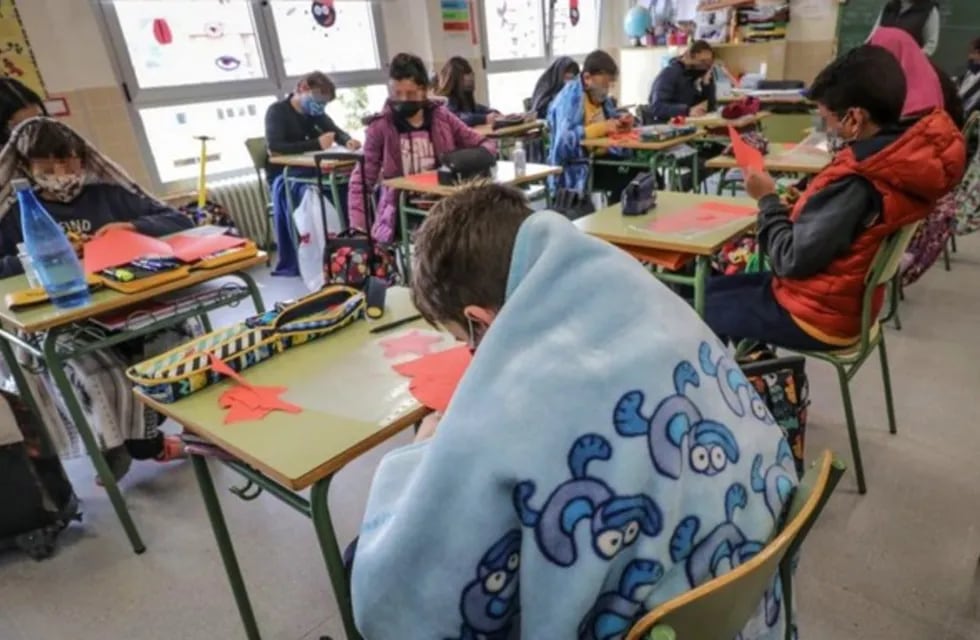 Frío en las aulas: una insólita respuesta a los docentes de General Rodríguez. (Foto: Archivo Vía País)