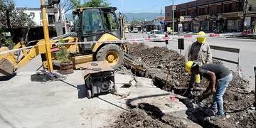 Obras: Tucumán recibirá $613 millones destinados a pavimento y los canales