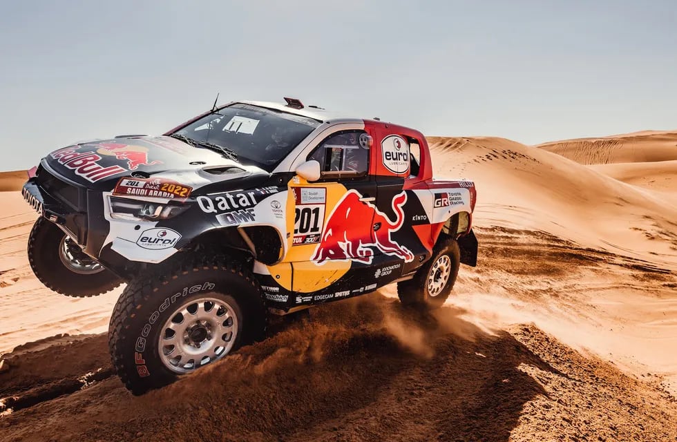 Al-Attiyah (Toyota) sigue comandando la general de Coches en el Dakar 2022.