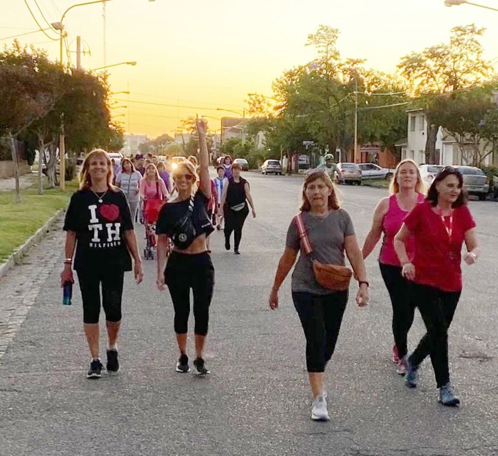 Tres Arroyos: Se realizó la Caminata Solidaria de las Mujeres Coop