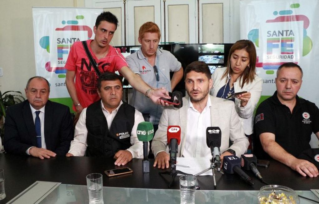 El ministro Maximiliano Pullaro dio detalles de la detención de "La Curandera" y el secuestro de 148 kilos de cocaína.  (Ministerio de Seguridad)
