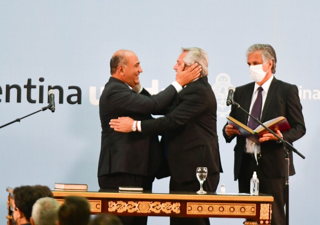 Alberto Fernández y Juan Manzur.