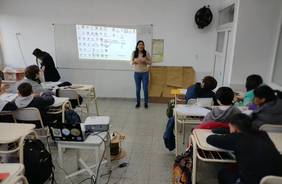 Salida educativa y taller de Bullying para alumnos de las localidades de Tres Arroyos