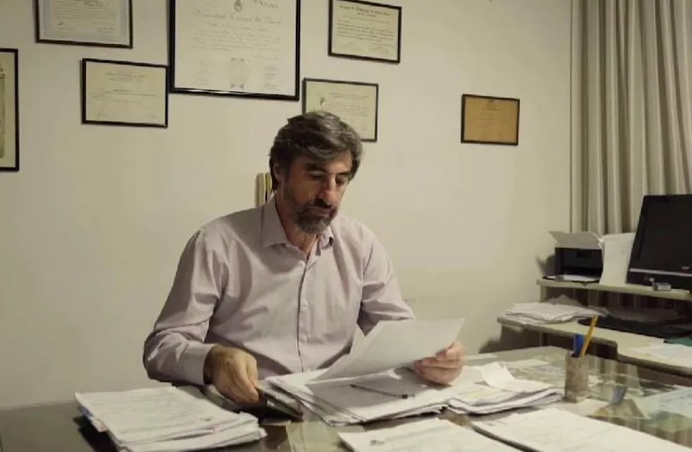 Angel Giano, en su estudio jurídico.
