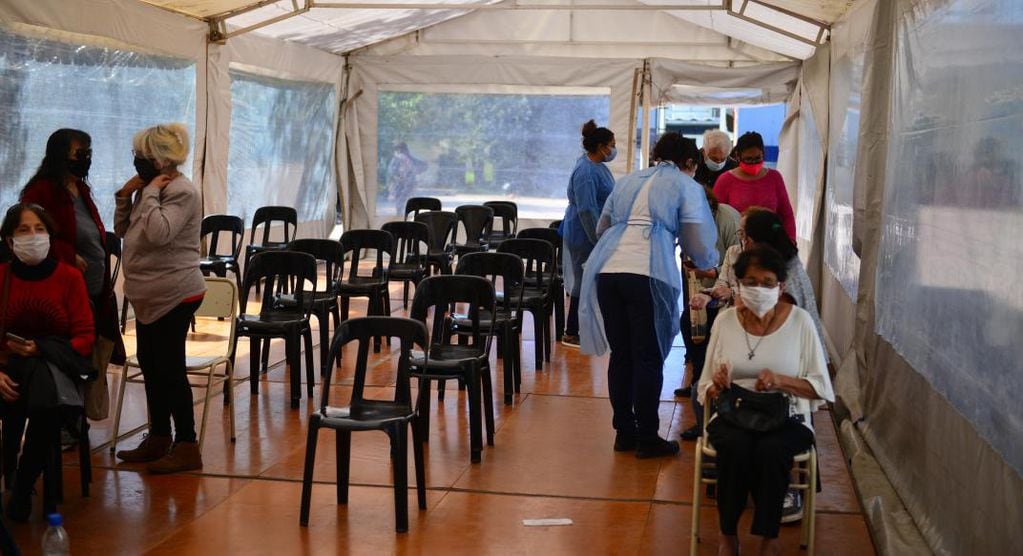 Este sábado, se reanuda la campaña de vacunación en Córdoba (José Hernández)