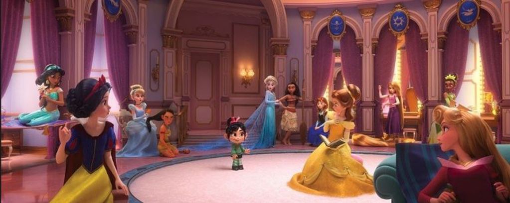 En el trailer, Vanellope von Schweetz sorprende a las princesas en su momento de descanso (Clarín)