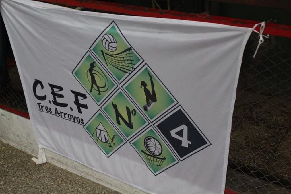Bandera CEF Nº 4 Tres Arroyos (Facebook/ CEF Nº 4)