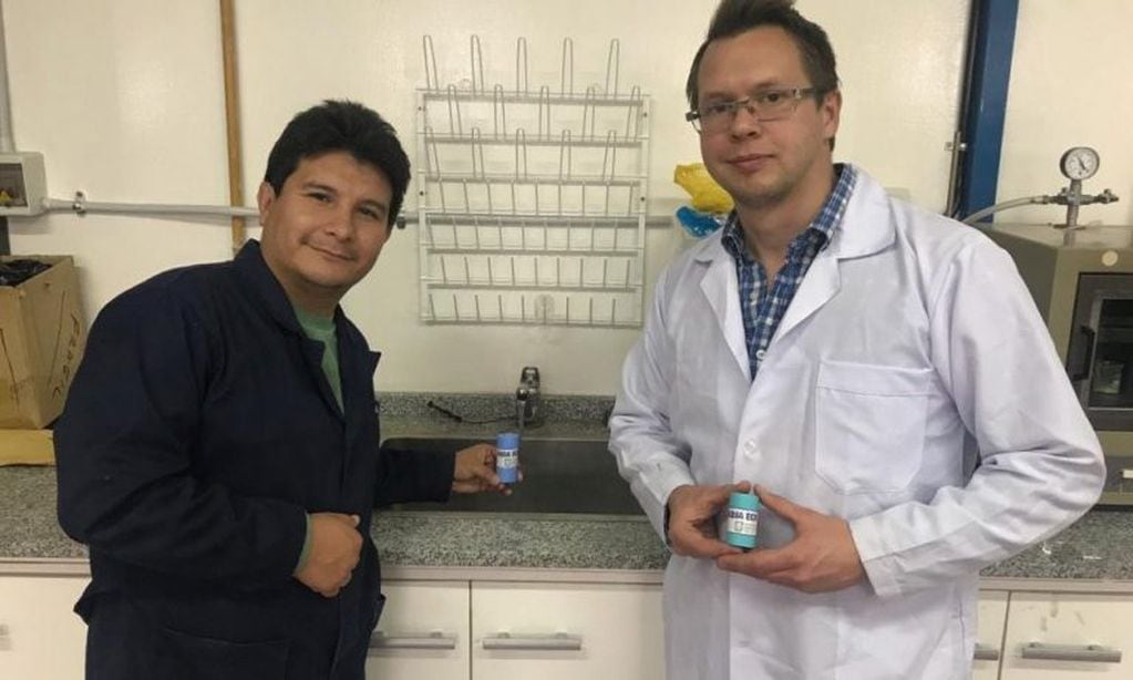 Dr. Jhonny Villarroel y el Dr. Matías Regiart. Foto: Prensa UNSL