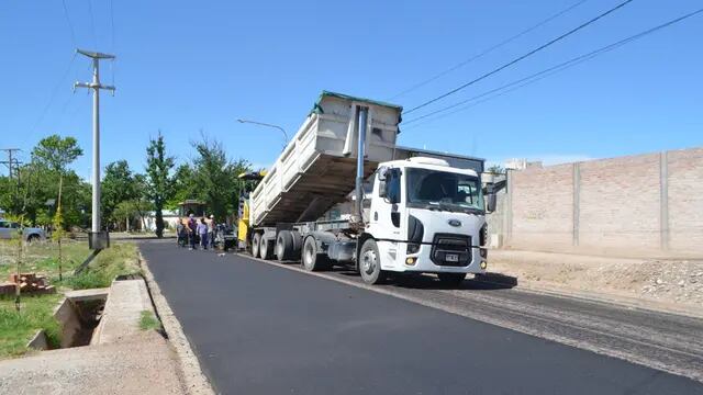 Obras de asfalto en San Rafael