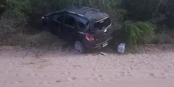 Accidente camino a Ñandubaysal