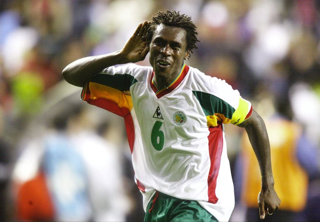 Aliou Cissé en la primera clasificación de Senegal a un Mundial. 