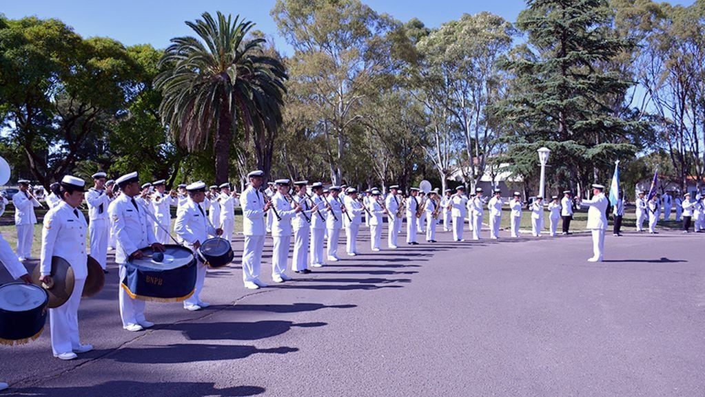 Acto por el 126º aniversario de la creación de la Base Naval Puerto Belgrano