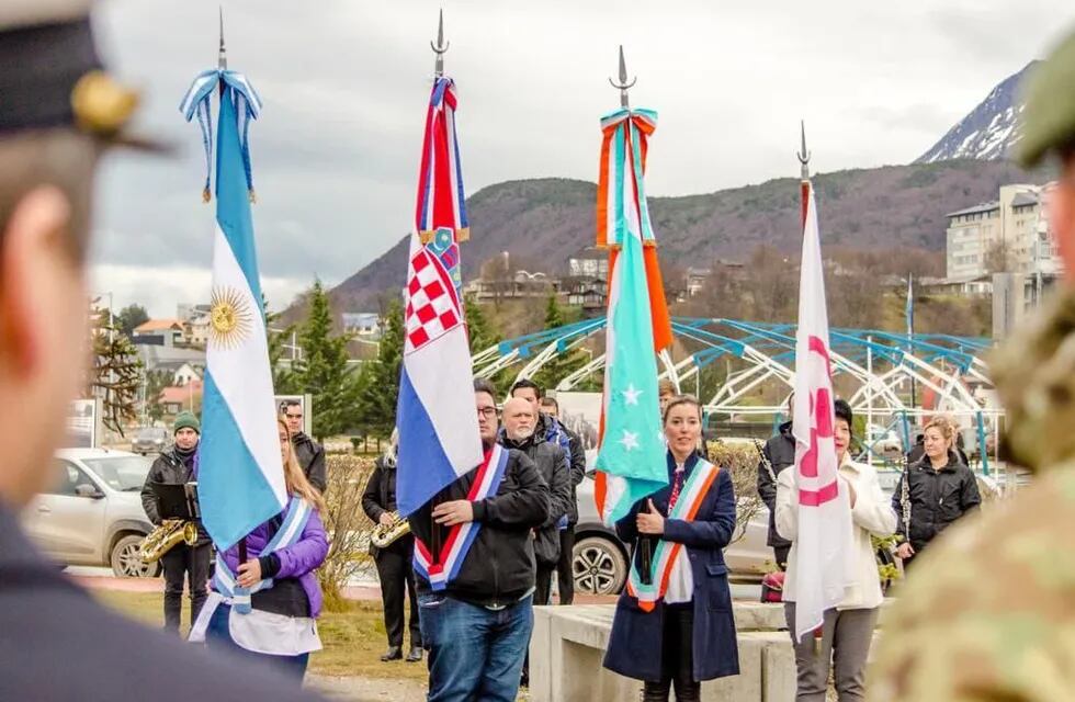 Acto en Ushuaia por el aniversario de la República de Croacia