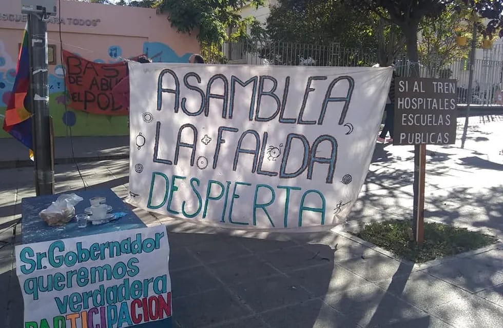 Ambientalistas llevaron a la calle a la asamblea virtual por la Autovía Punilla.