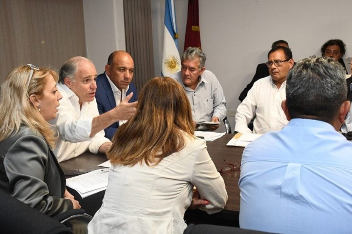 Los gremios docentes de Salta llegaron a un acuerdo inicial