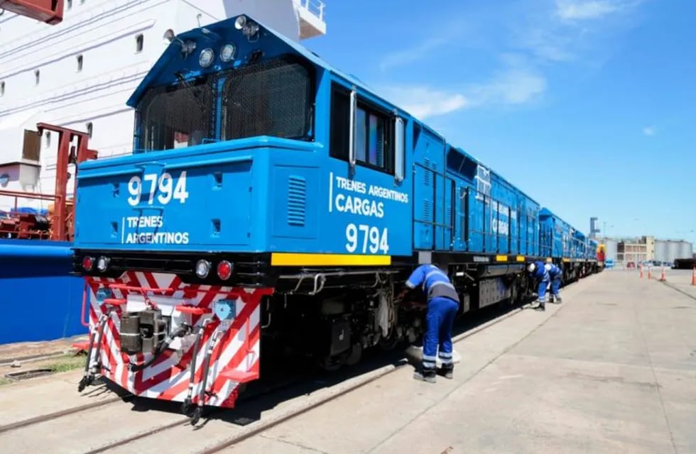 Llegaron 20 nuevas locomotoras chinas para la renovación del Belgrano Cargas. (Foto: Twitter)