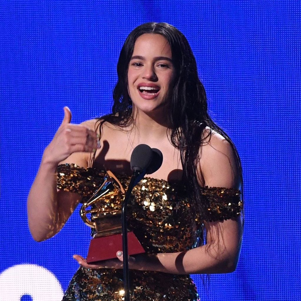 Rosalía hizo historia en los Latin Grammy 2022: “Motomami” ganó la categoría álbum del año