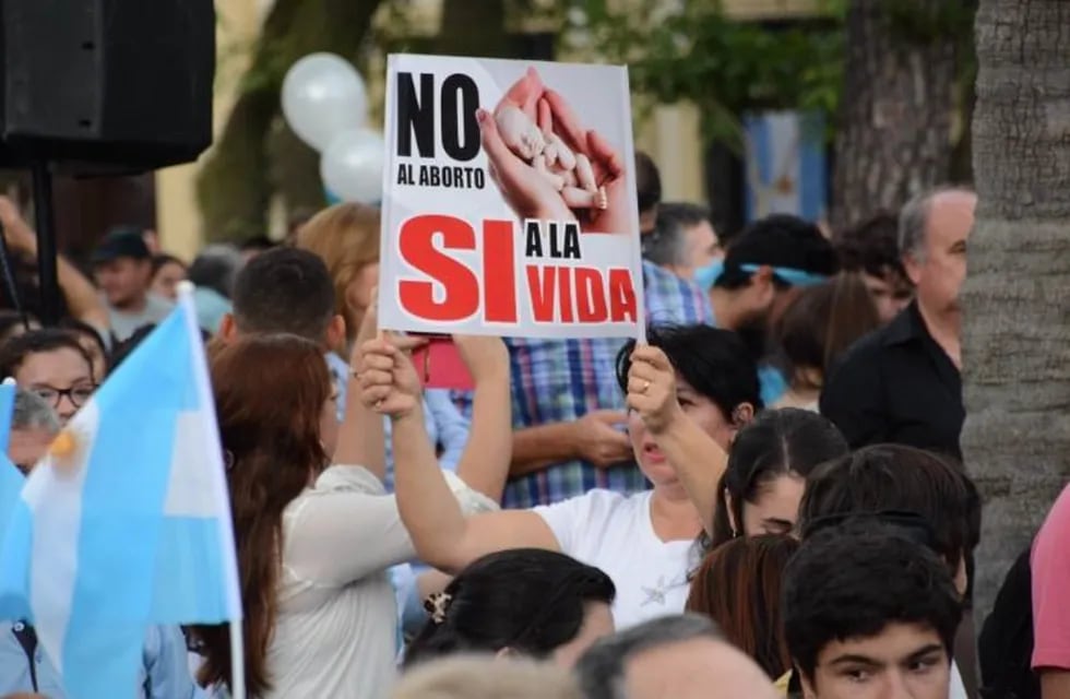 Imagen archivo. Marcha en contra de la despenalización del aborto en Corrientes.
